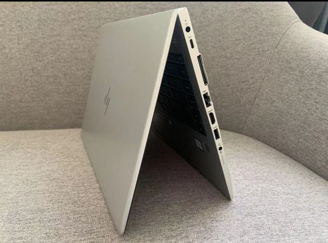 HP EliteBook 840 G8 – 14" – Core i5 – 8 Go / 256 Go SSD